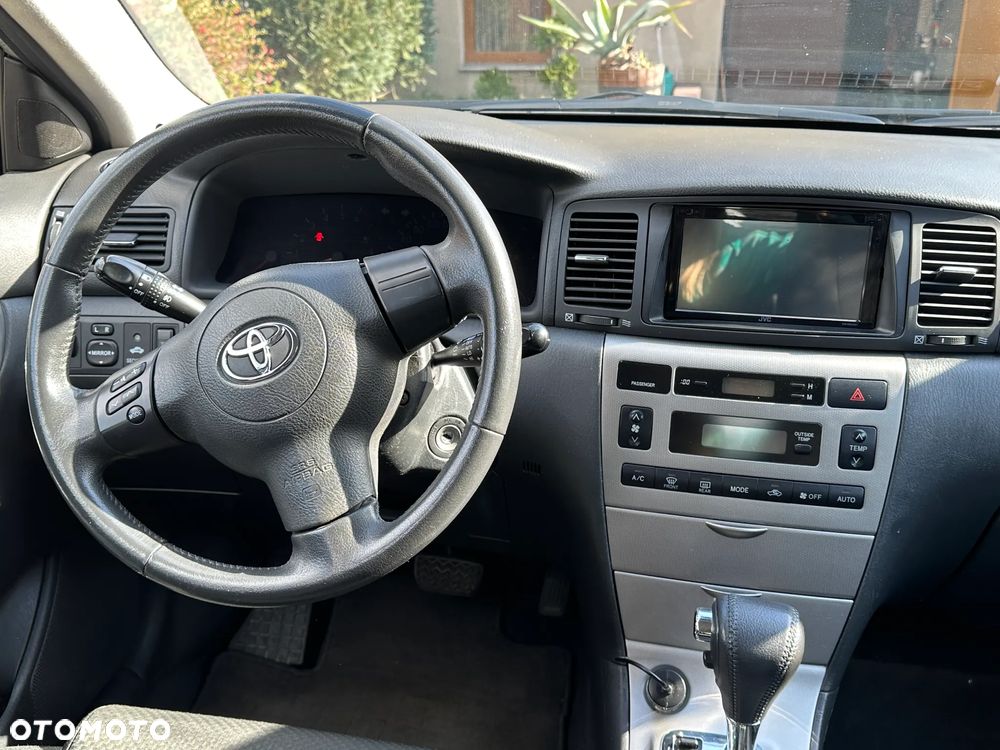 Toyota Corolla 1.6 VVT-i Automatik Sol - 11