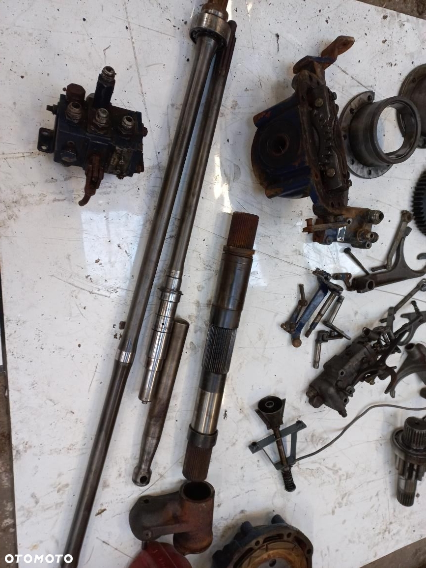 Centauro/Centurin/Mercury/Leopard 75,80,85 koło zębate,mechanizm różnicowy,wałek,Tryb,podnośnik,obudowa,skrzynia,biegów,synchronizator,przesówka,widełki,przystawka napędu,łożysko,satelita,ramię, - 5