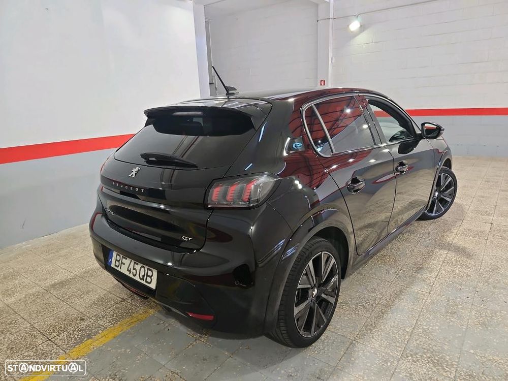 Peugeot e-208 - 5