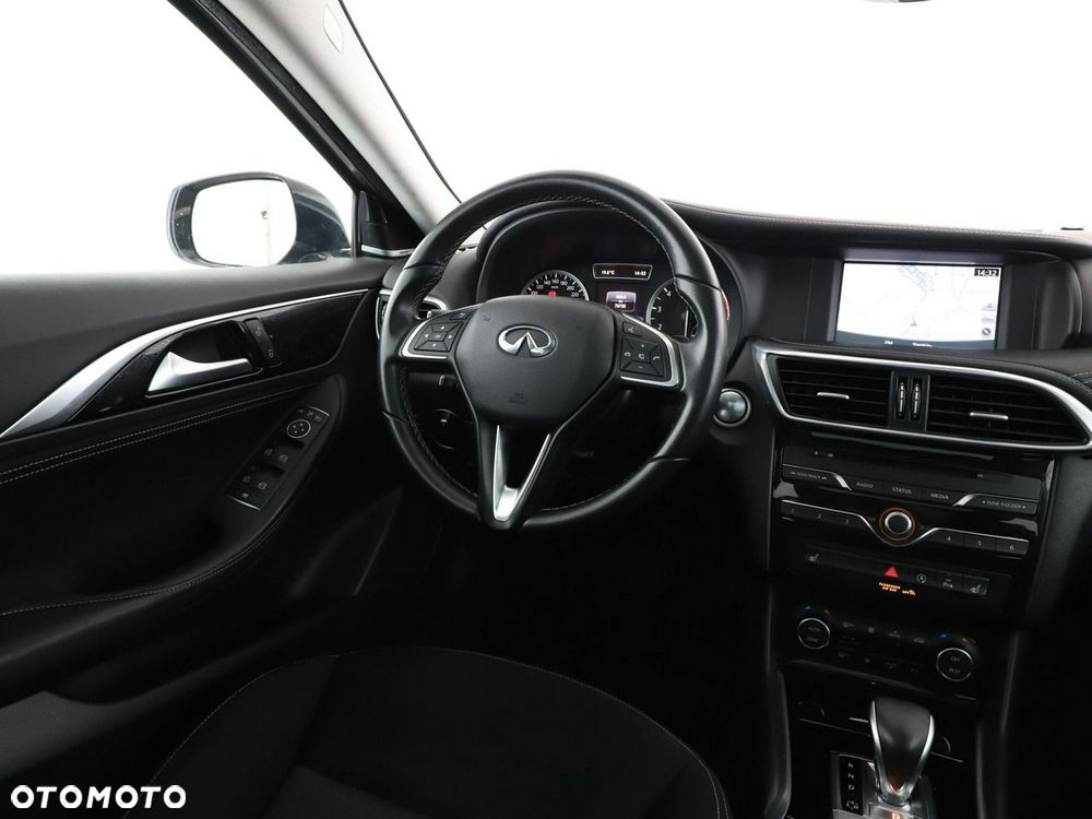 Infiniti QX30 2.0t DCT AWD Luxe Tech - 17