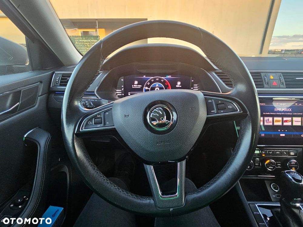 Skoda Superb 2.0 TDI Style DSG - 19