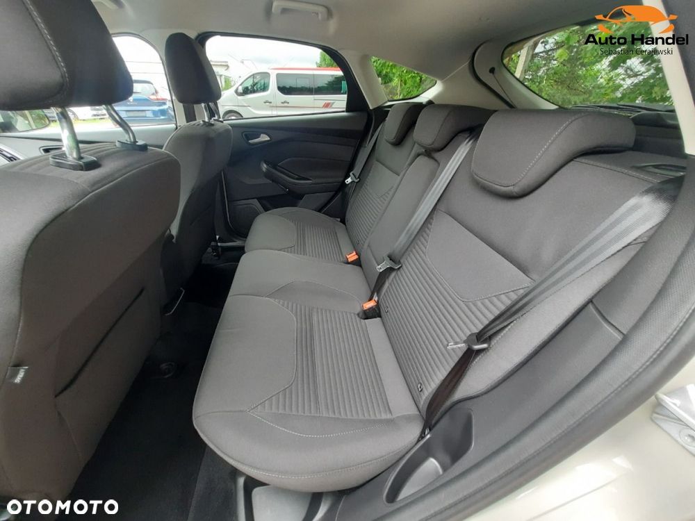 Ford Focus - 35