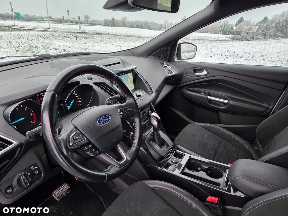 Ford Kuga 2.0 TDCi 4x4 ST-Line - 33