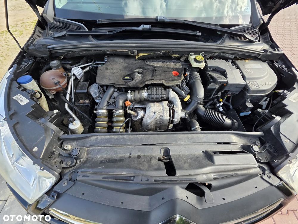 Citroën C4 HDi 115 Attraction - 12