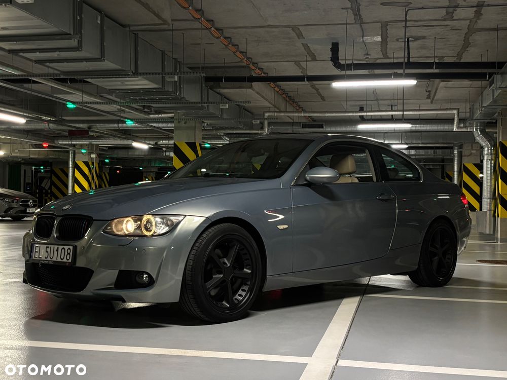 BMW Seria 3 325i M Sport Edition - 8