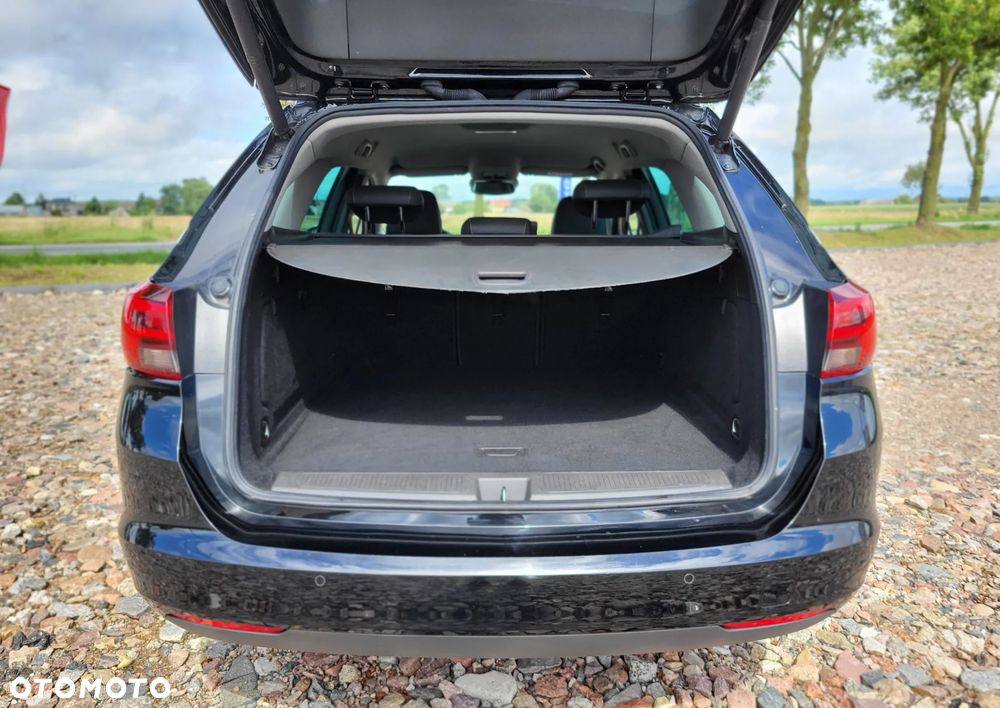 Opel Astra 1.6 CDTI Elite S&S - 23