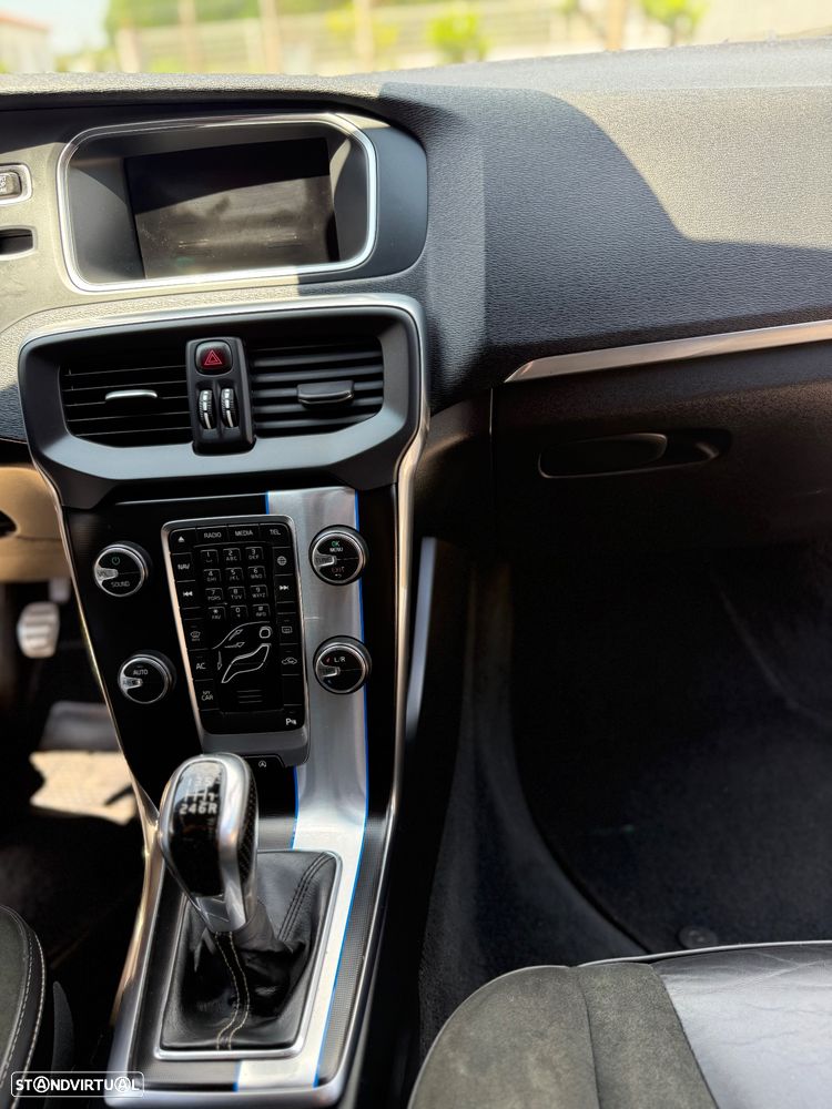 Volvo V40 D4 RDesign - 22