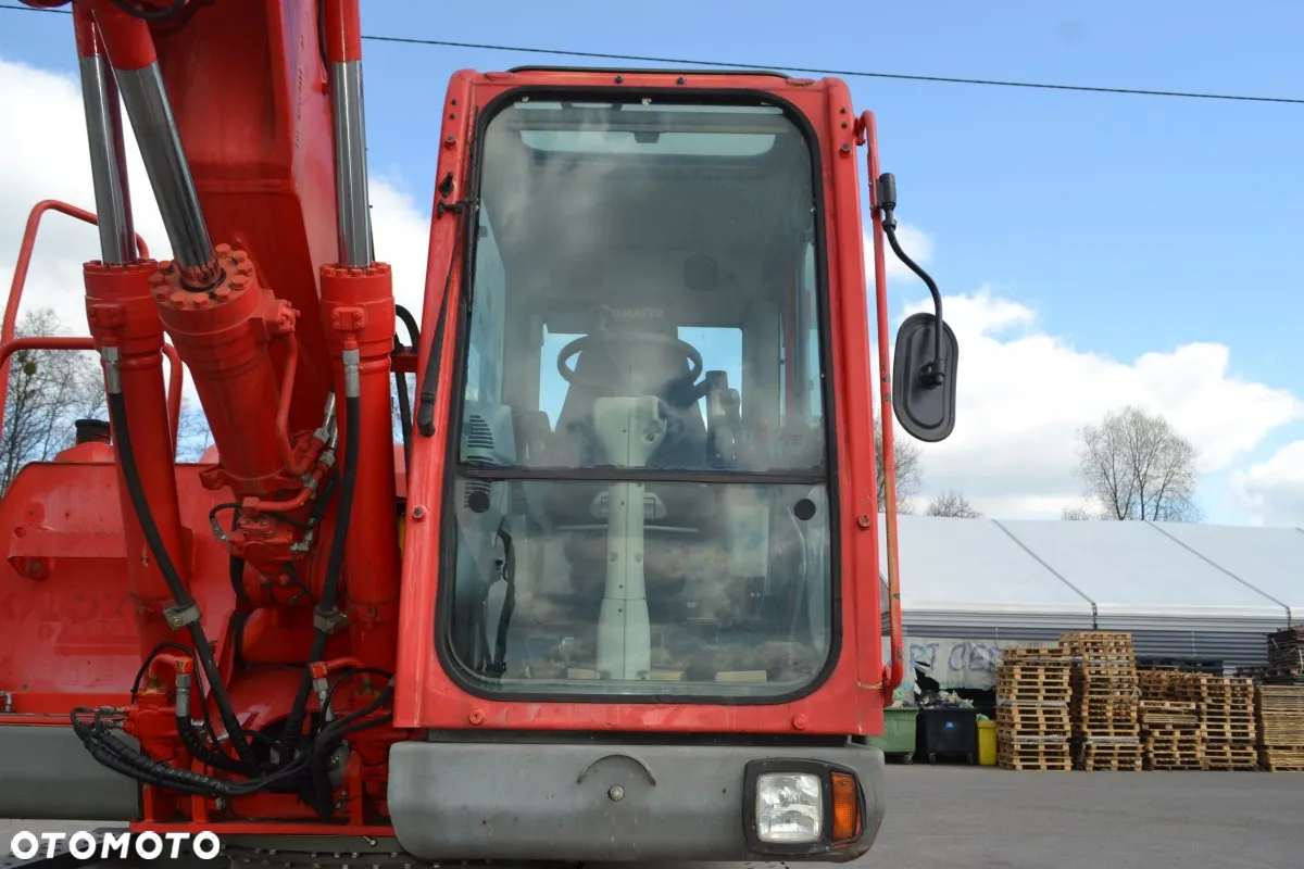Komatsu PW148-8 - 19