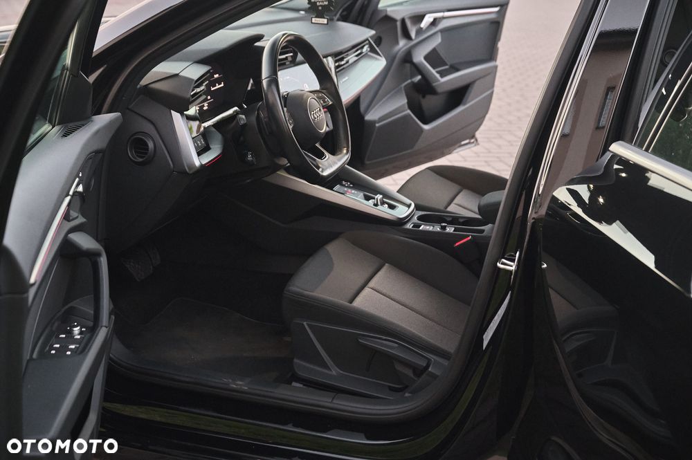 Audi A3 Sportback 35 TDI S tronic - 25