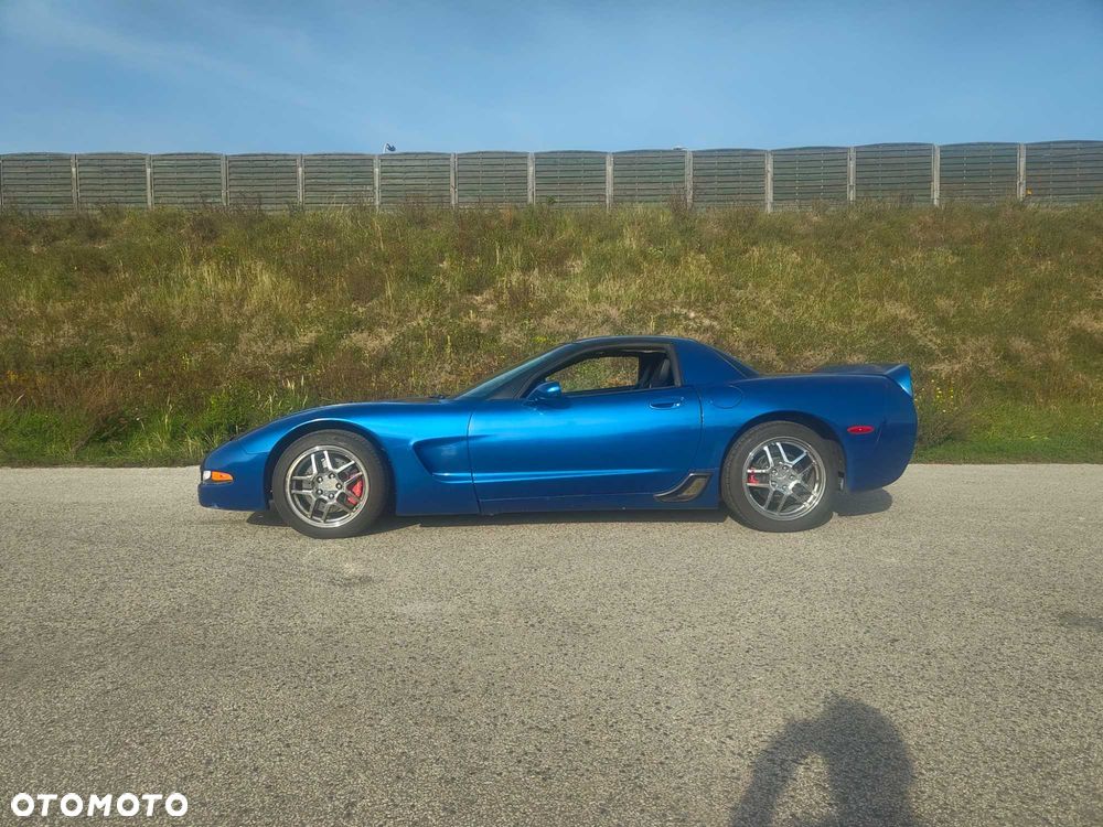 Chevrolet Corvette - 1