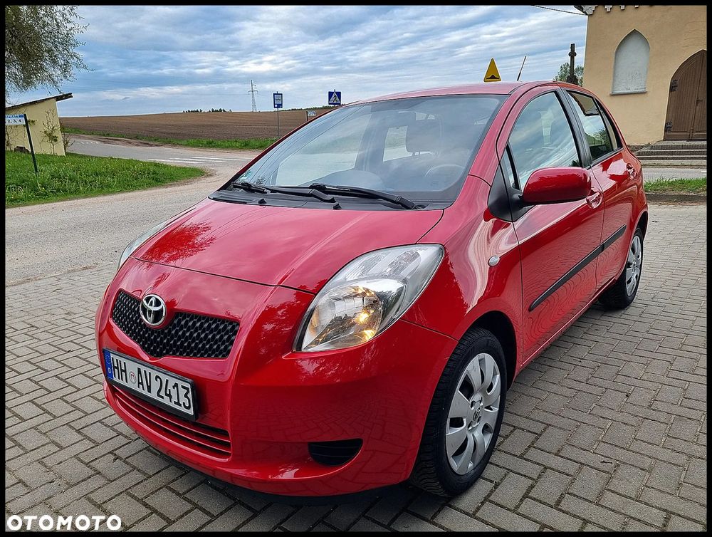 Toyota Yaris 1.3 Sol - 1