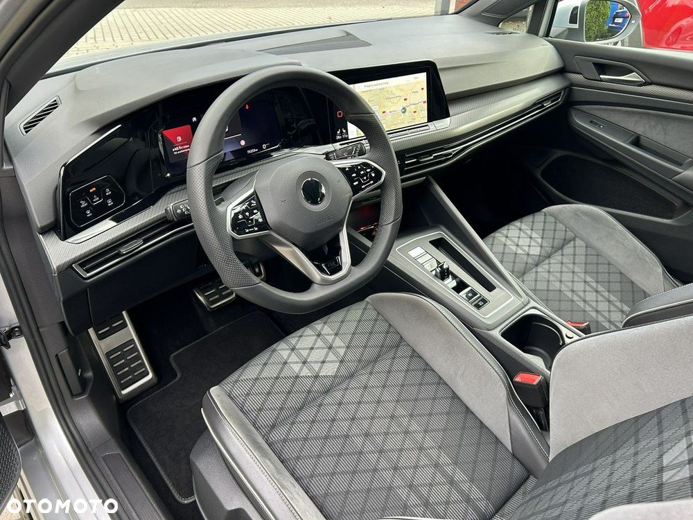 Volkswagen Golf 1.5 eTSI OPF DSG R-Line - 15