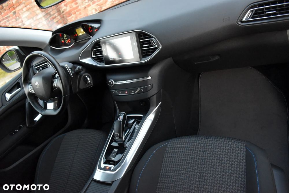 Peugeot 308 - 6
