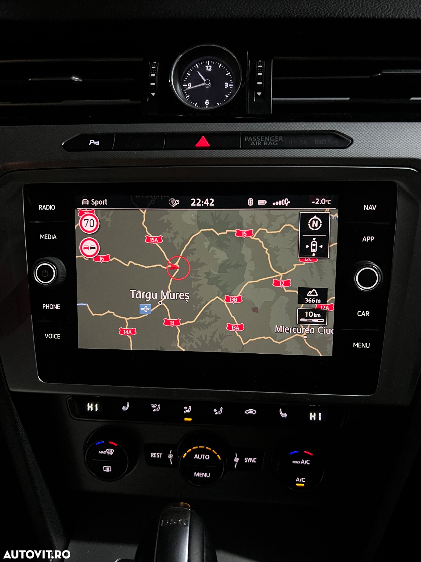 Volkswagen Passat Variant 2.0 TDI DSG Highline - 11