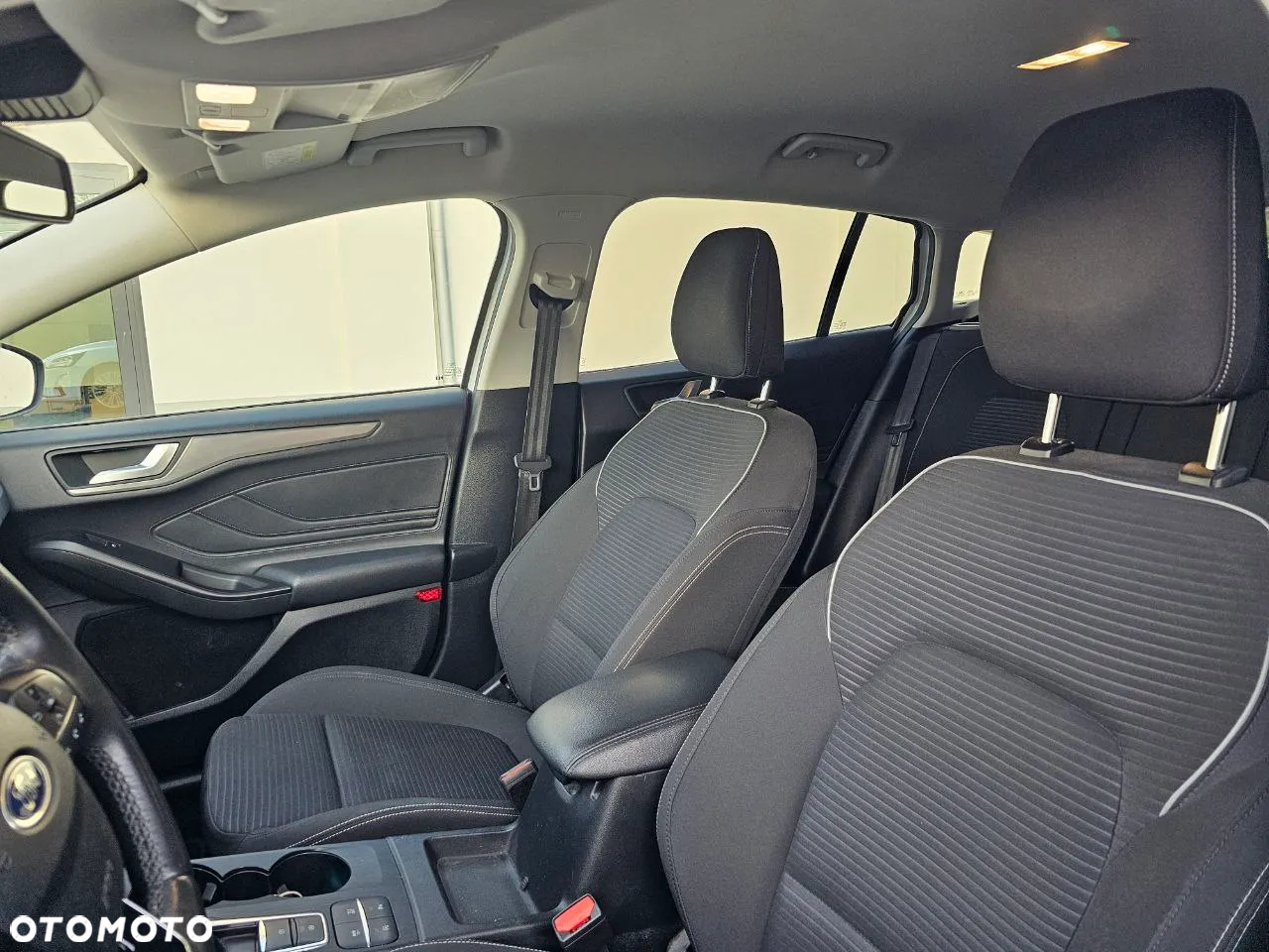 Ford Focus - 13