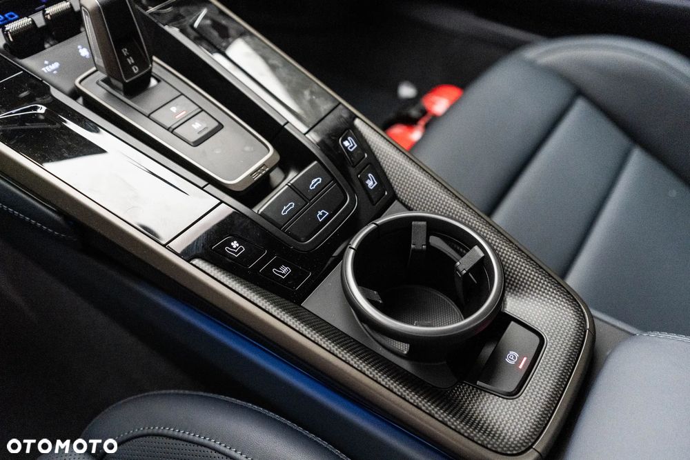 Porsche 911 Turbo S - 25