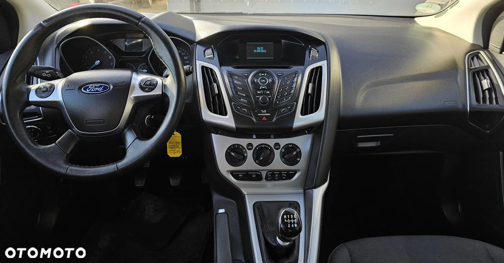 Ford Focus 1.0 EcoBoost Trend - 35