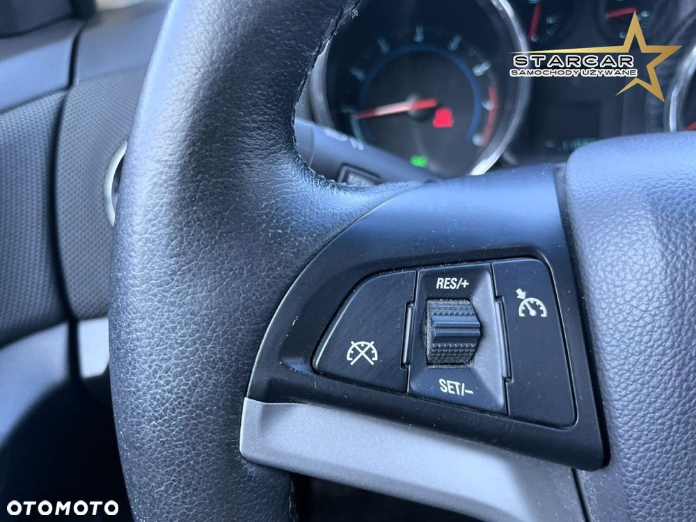 Chevrolet Cruze - 18