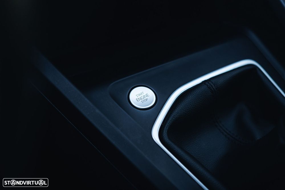 VW Golf 1.0 TSI Sportline - 27