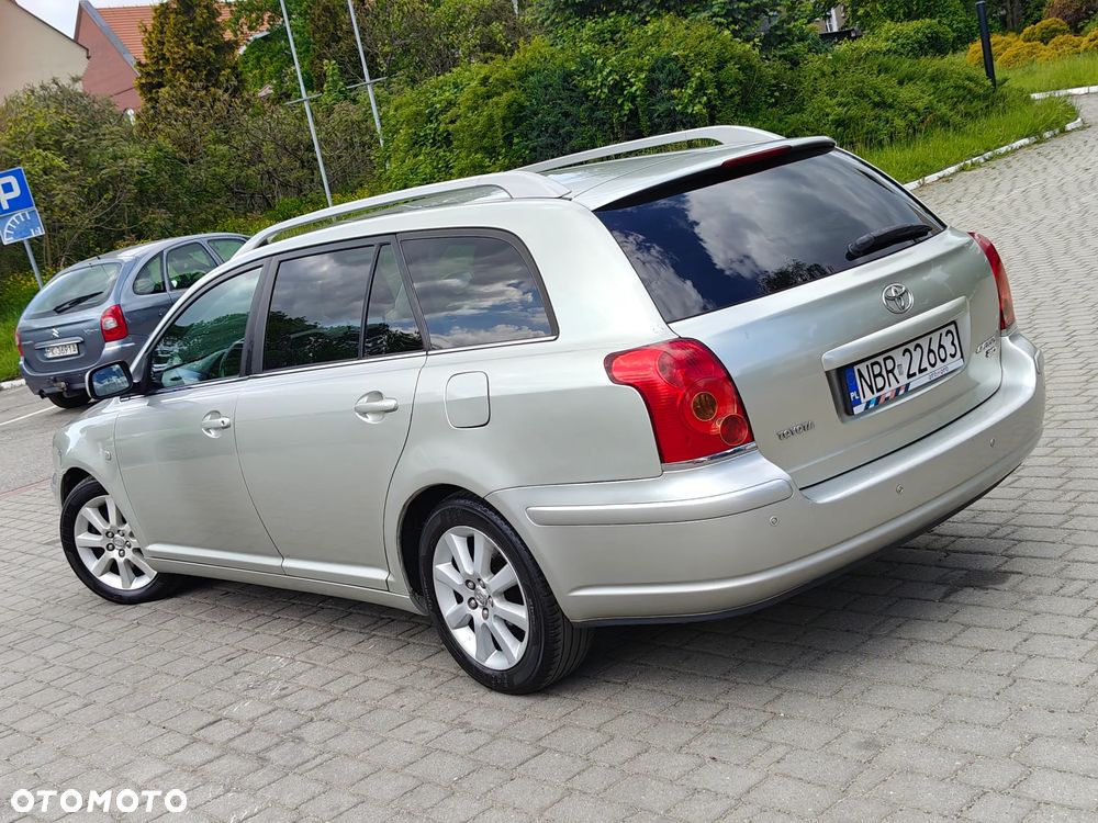 Toyota Avensis 2.0 VVT-i Travel - 12