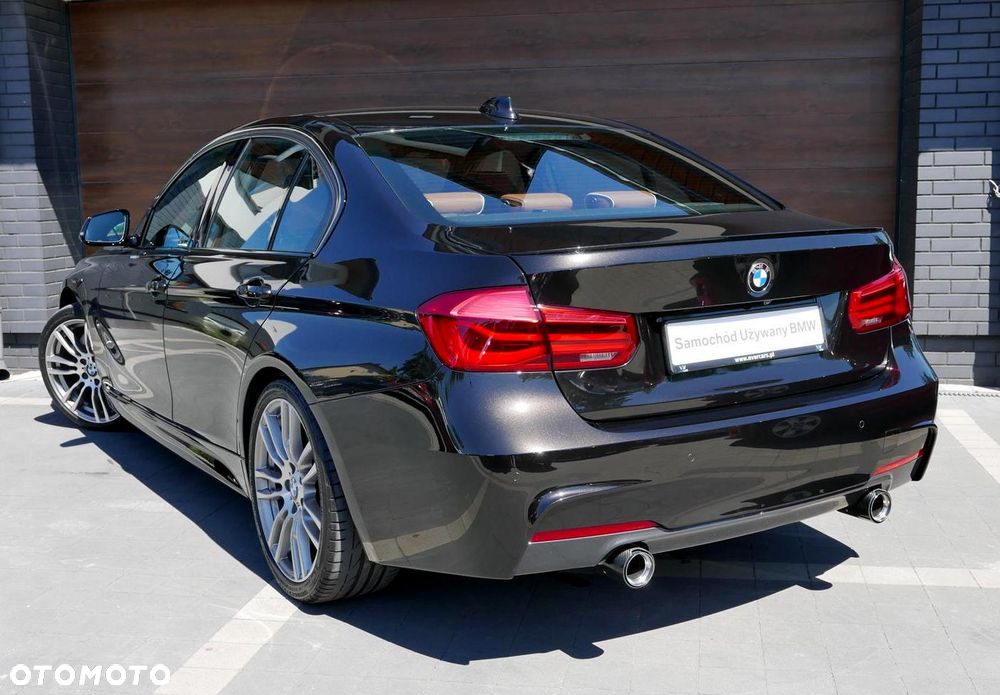 BMW Seria 3 330i M Sport - 8