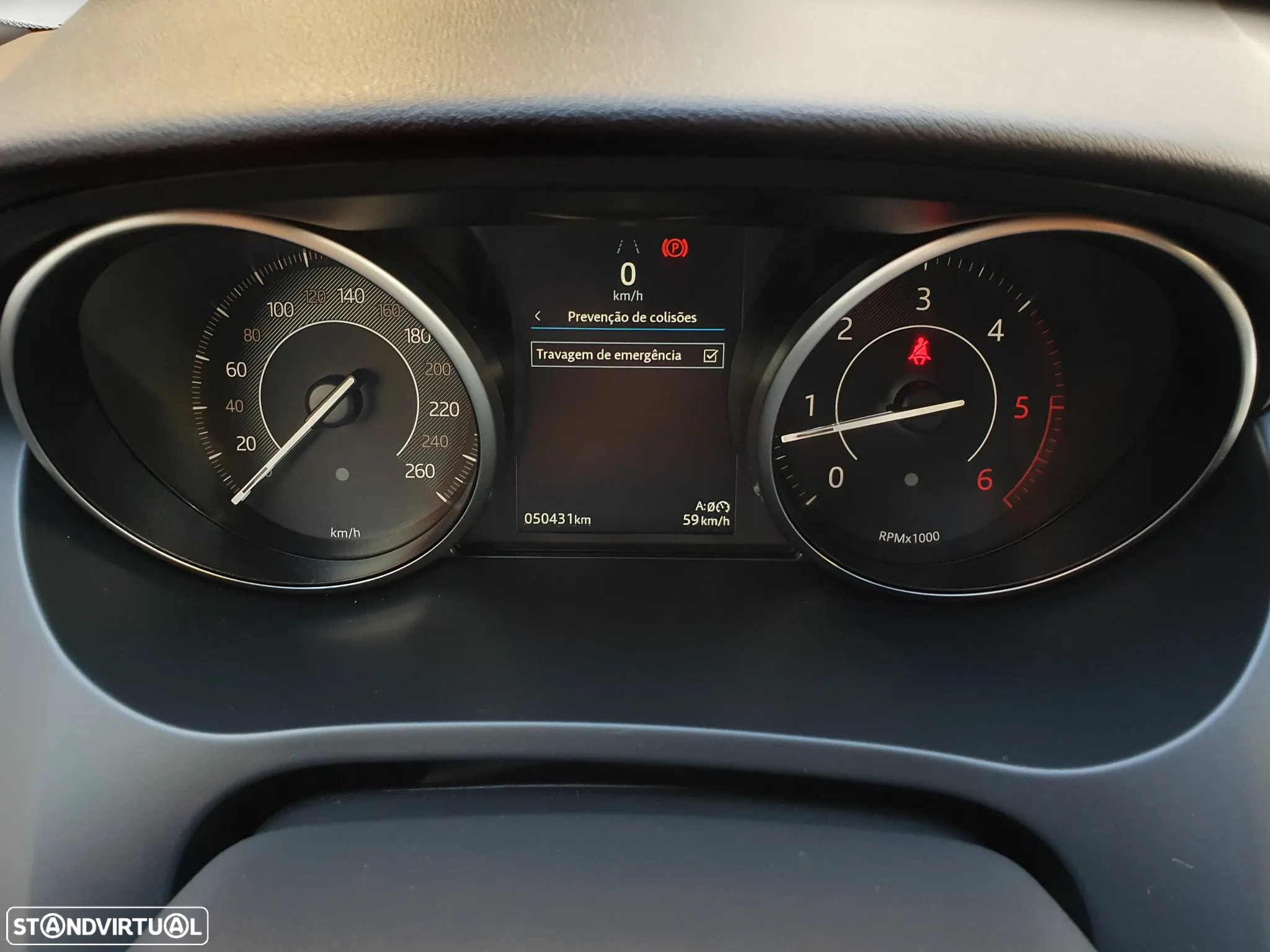 Jaguar E-Pace 2.0 i4D R-Dynamic S - 21
