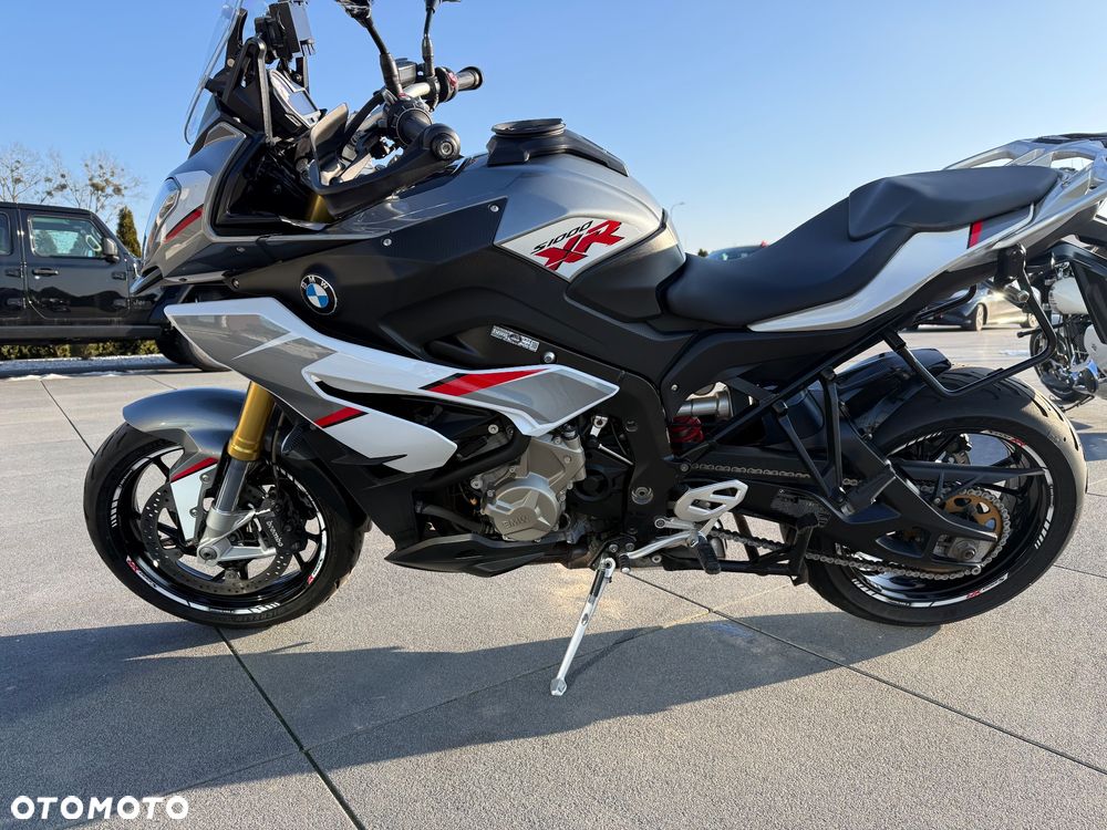 BMW XR - 8