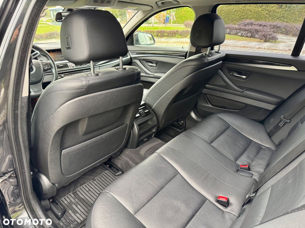 BMW Seria 5 520d Touring Luxury Line - 19