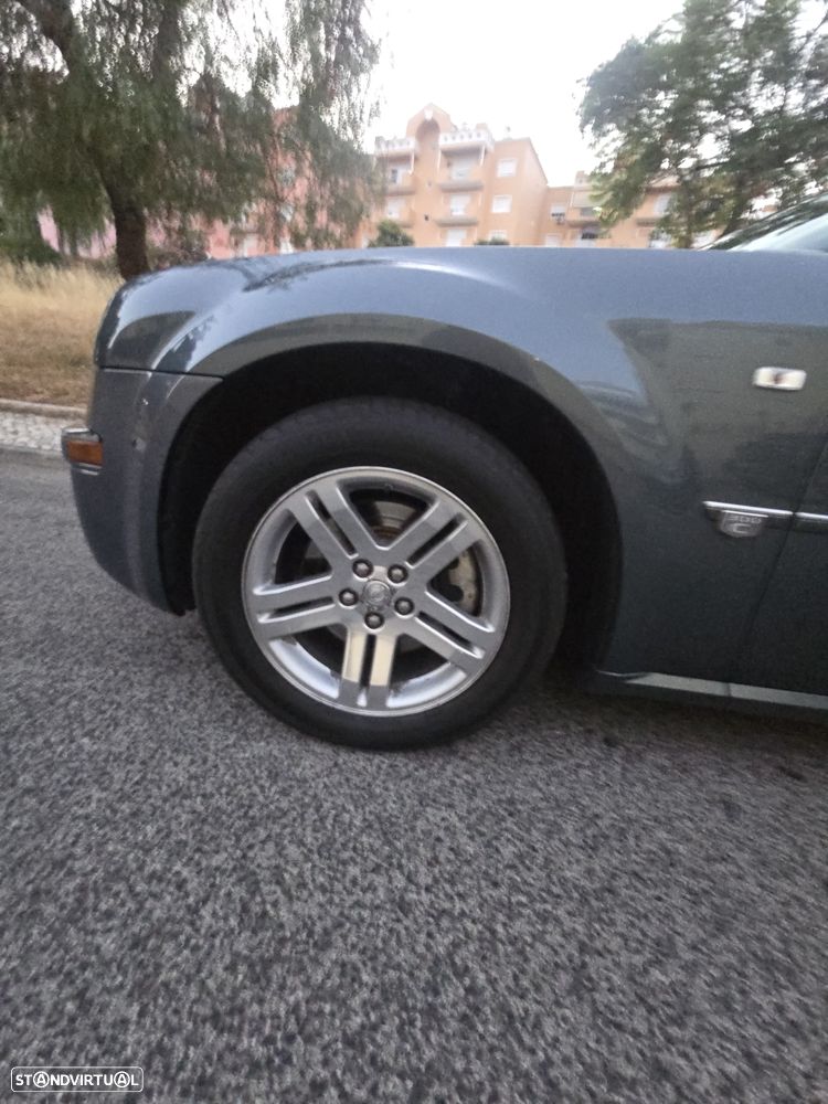 Chrysler 300 C Touring 3.0 CRD - 34