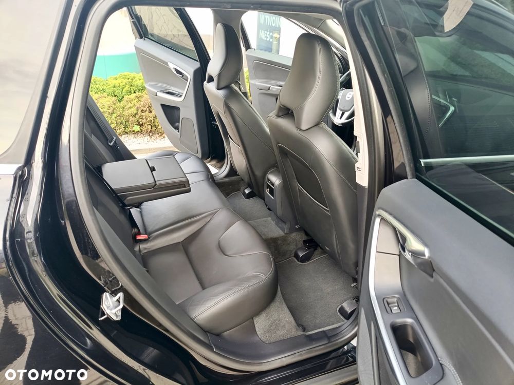 Volvo XC 60 D4 Summum - 16