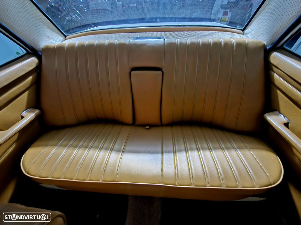 Mercedes-Benz W114/W115 (1968-1974) - 17