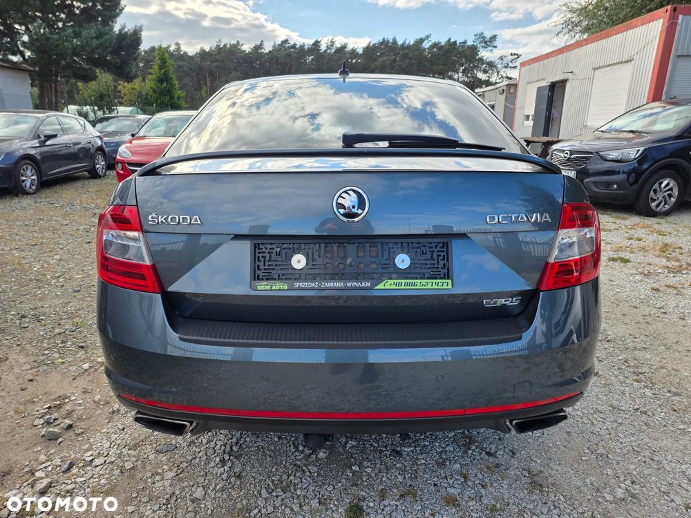 Skoda Octavia Combi 2.0 TSI (Green tec) DSG RS - 18
