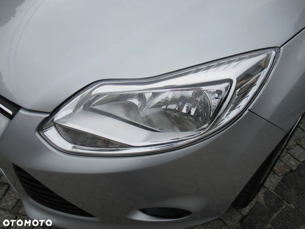 Ford Focus 1.6 Ambiente - 18