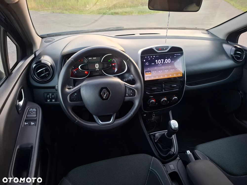 Renault Clio 1.2 16V Limited Plus - 19