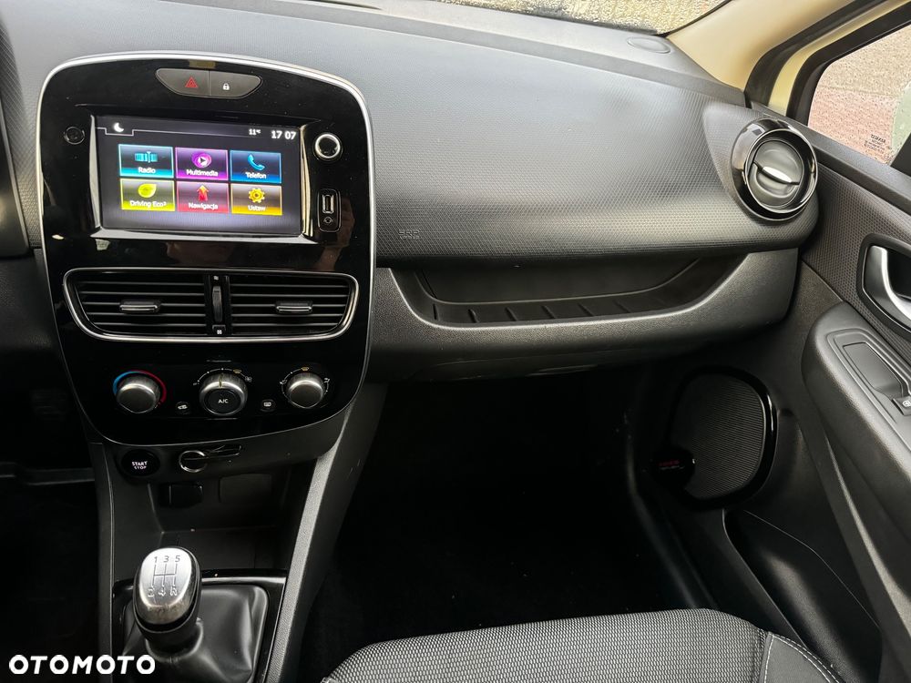 Renault Clio - 18