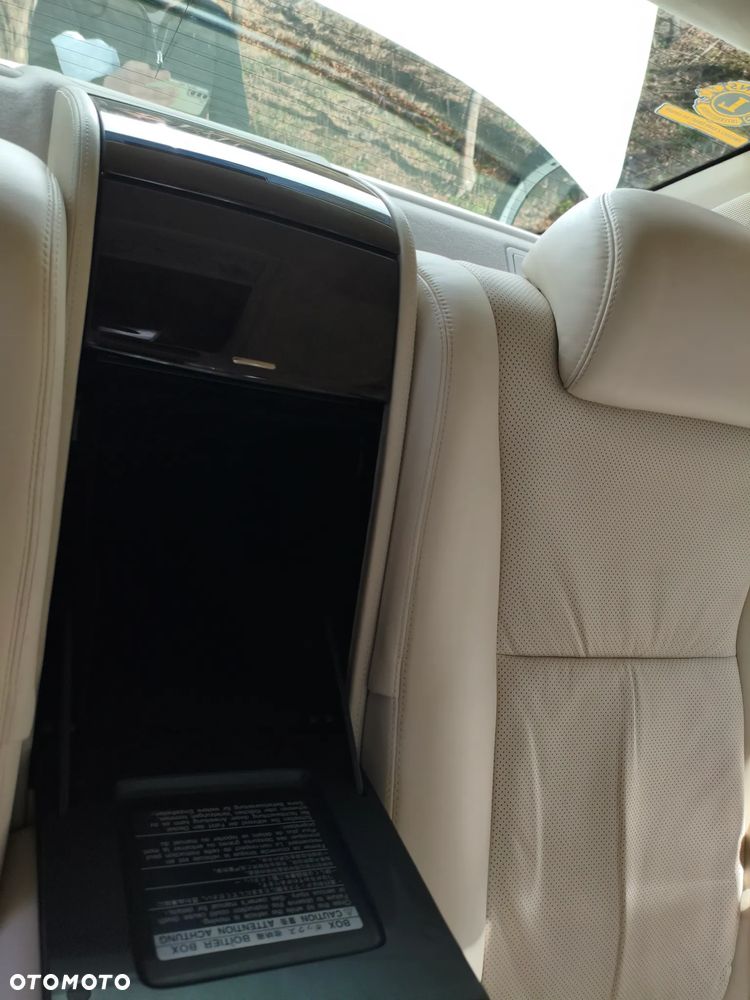 Lexus LS 600h L Prestige - 22