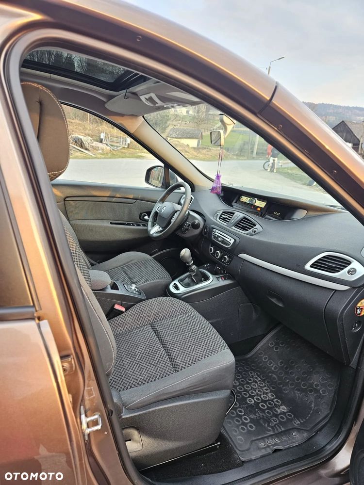 Renault Scenic 1.6 16V 110 TomTom Edition - 19