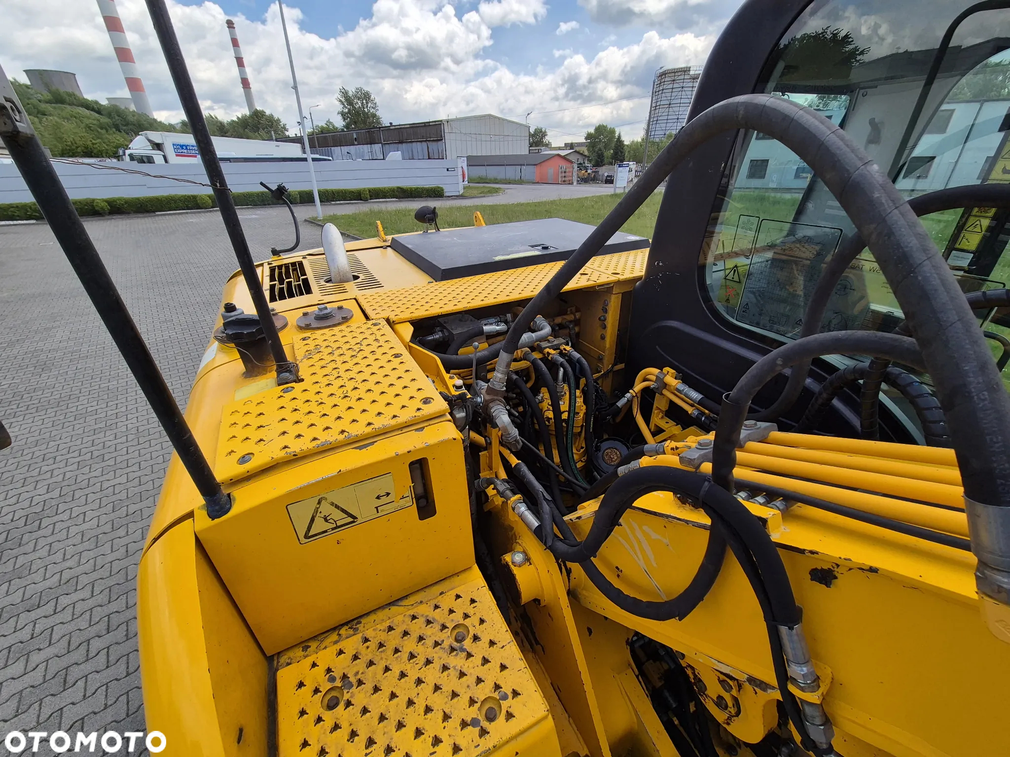 JCB JS175 W / 1 WŁ / W PEŁNI SPRAWNA / KABINA / ODNOWIONA / SERWISOWANA / 4X4 / SILNIK ISUZU / 2 ŁYZKI W ZESTAWIE! - 22