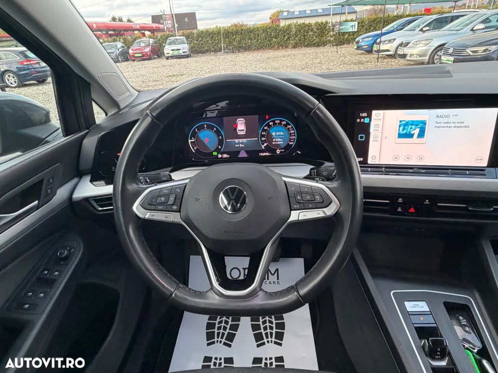 Volkswagen Golf 2.0 TDI SCR DSG Life - 17