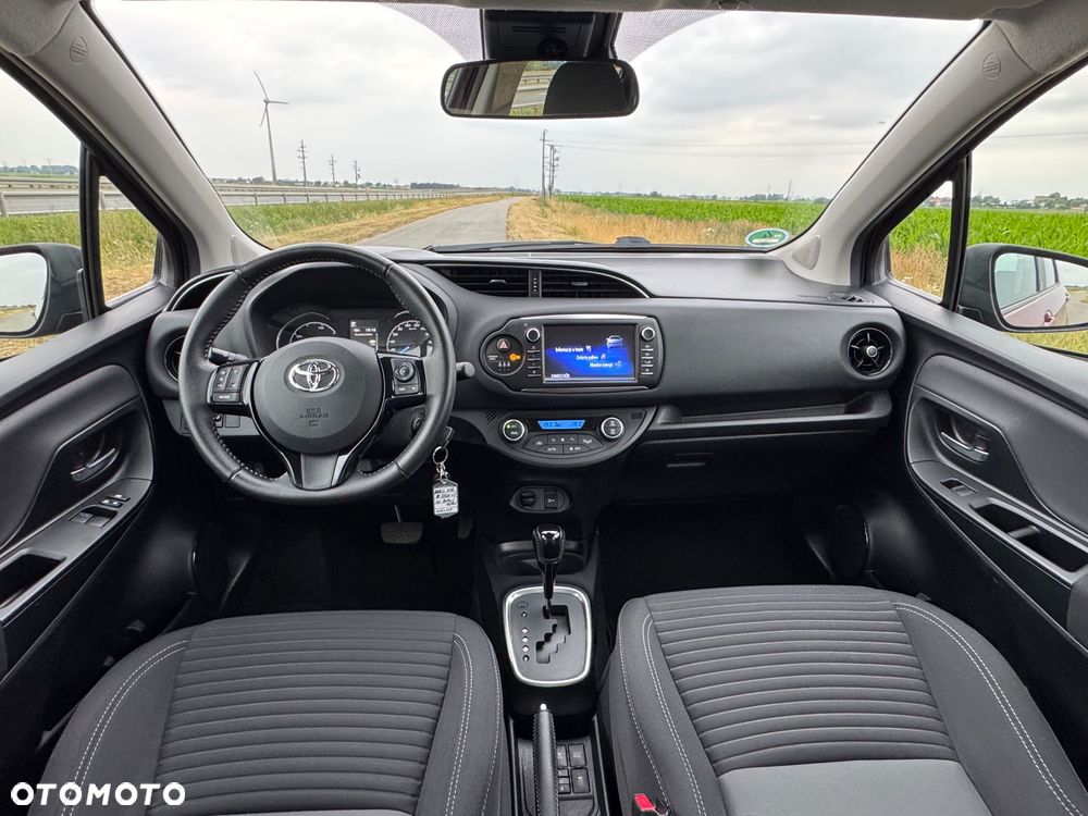 Toyota Yaris - 30