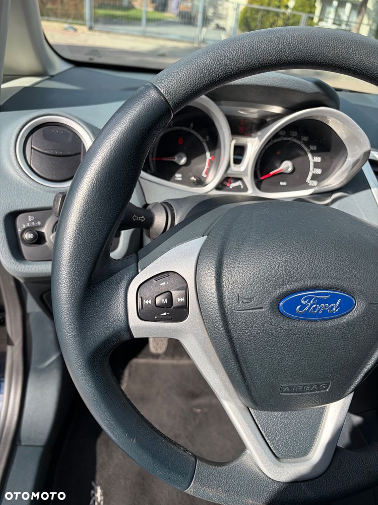 Ford Fiesta 1.25 Titanium - 9
