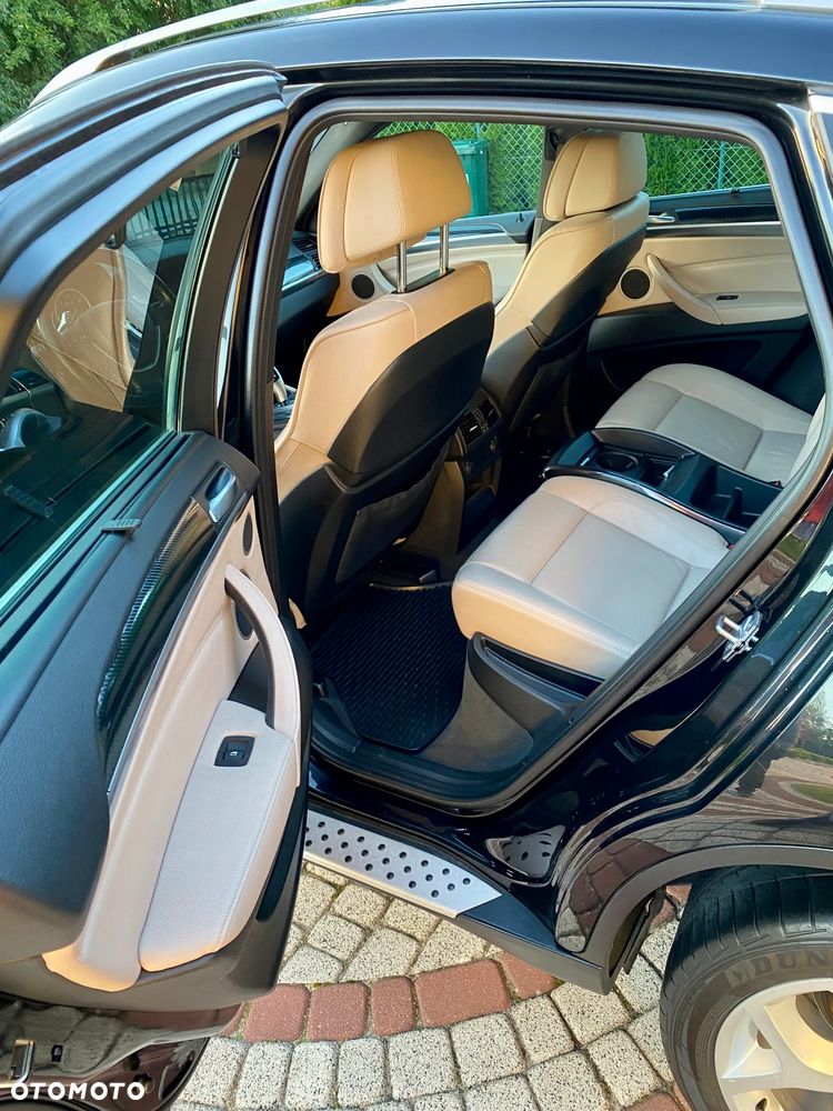 BMW X6 xDrive40d - 10