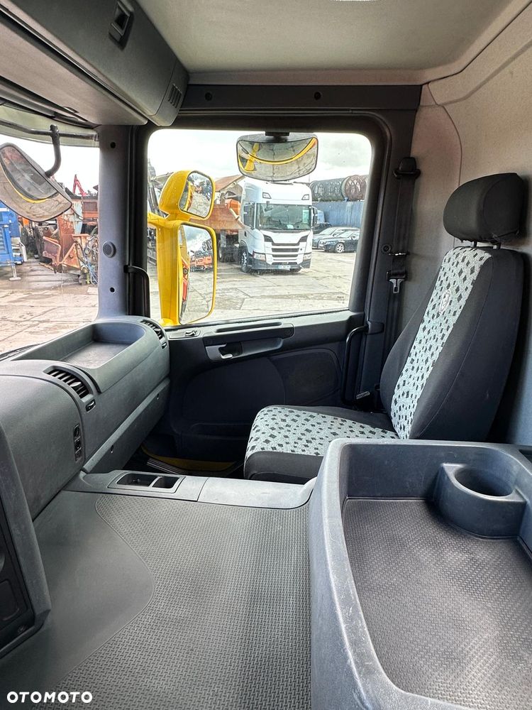 Scania P340  Wywrotka  + żuraw - 9