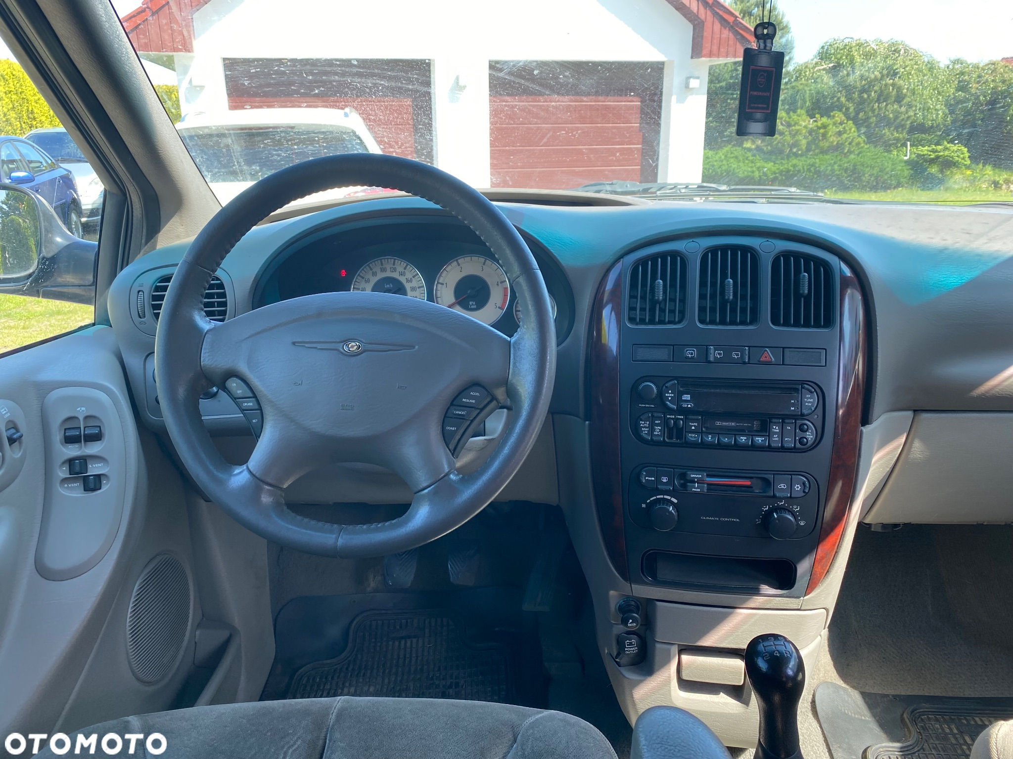 Chrysler Grand Voyager 2.5L CRD LX - 12