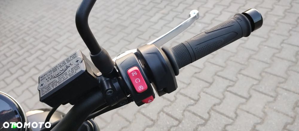 Triumph Trident - 19