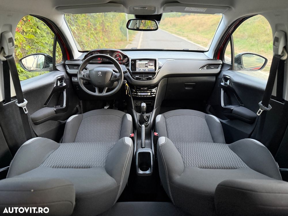 Peugeot 208 82 VTI Style - 8