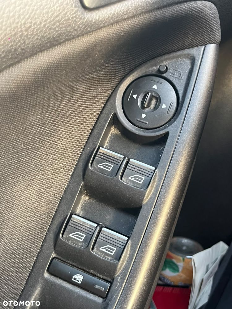 Ford Focus - 12