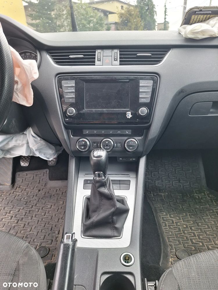 Skoda Octavia 1.8 TSI Style - 28