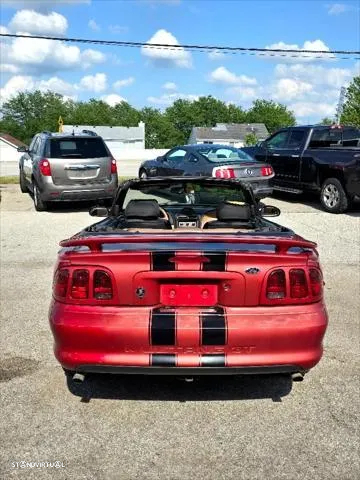 Ford Mustang - 12