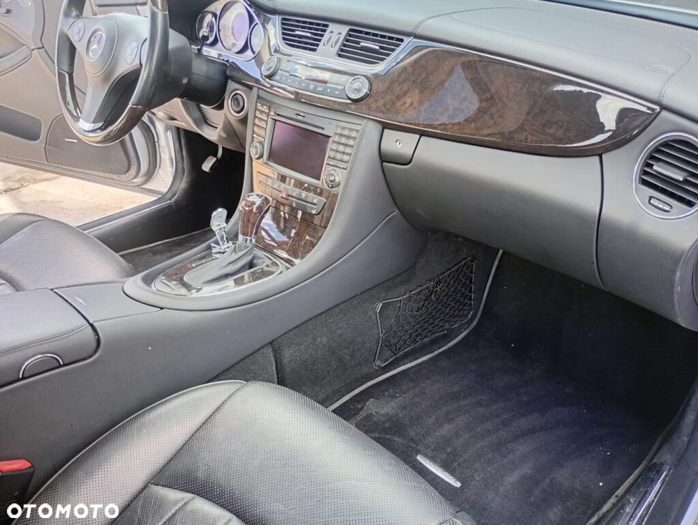 Mercedes-Benz CLS 300 7G-TRONIC - 9